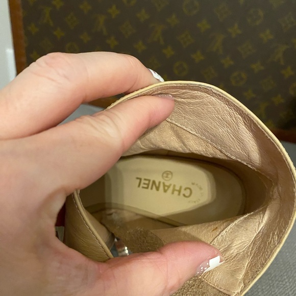 Chanel Lambskin Leather Chain Open Toe Wedge Booties, Beige, Size 38 - Picture 5 of 9